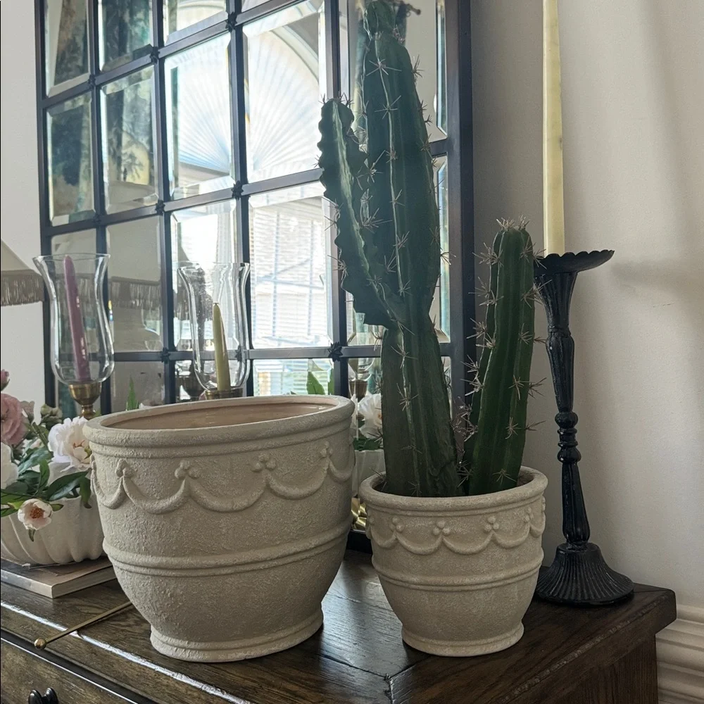 12” My Texas House Ceramic 12” Retro Planter, Wave Embossed, Cream